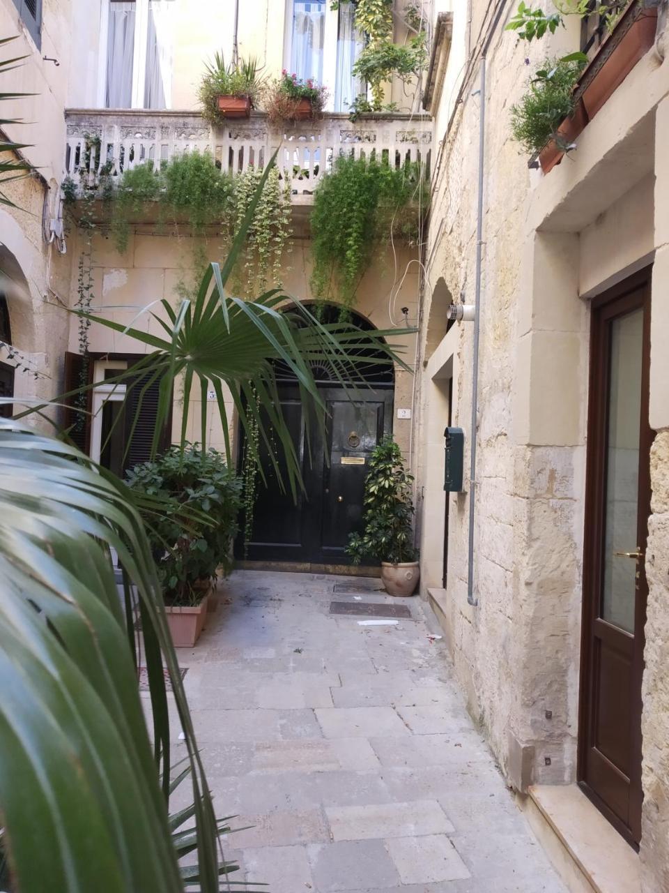Dimora "I Santi Patroni" Lejlighedshotel Lecce Eksteriør billede