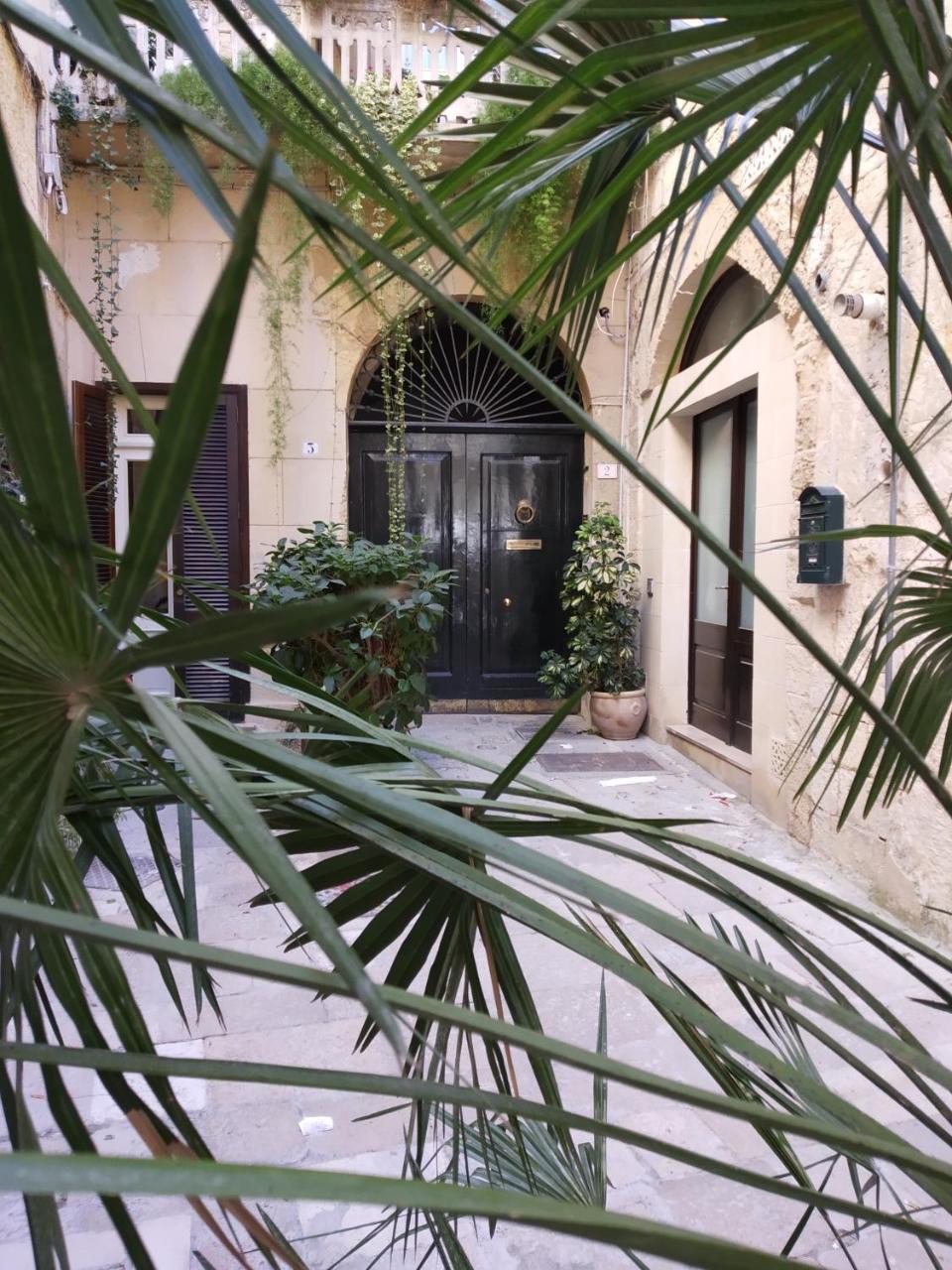 Dimora "I Santi Patroni" Lejlighedshotel Lecce Eksteriør billede